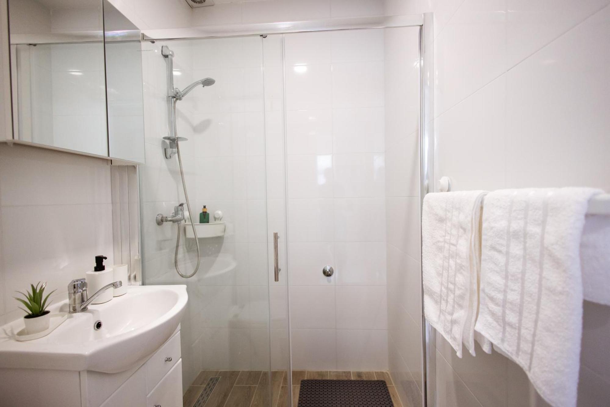 Cozy Studio Apartment In Osijek - Self Check In Екстериор снимка