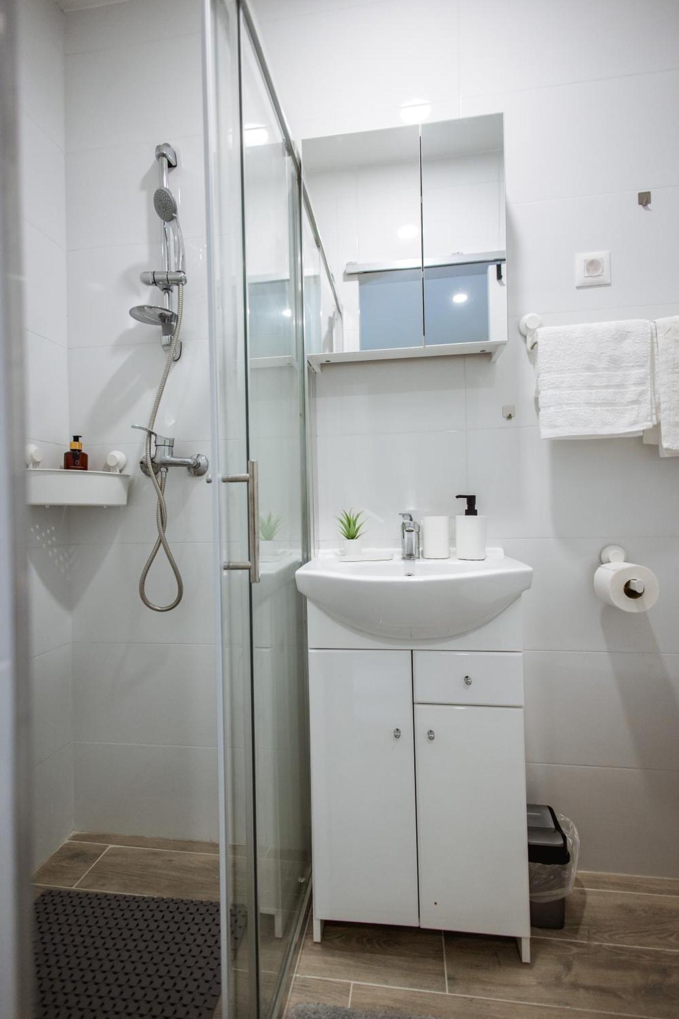 Cozy Studio Apartment In Osijek - Self Check In Екстериор снимка
