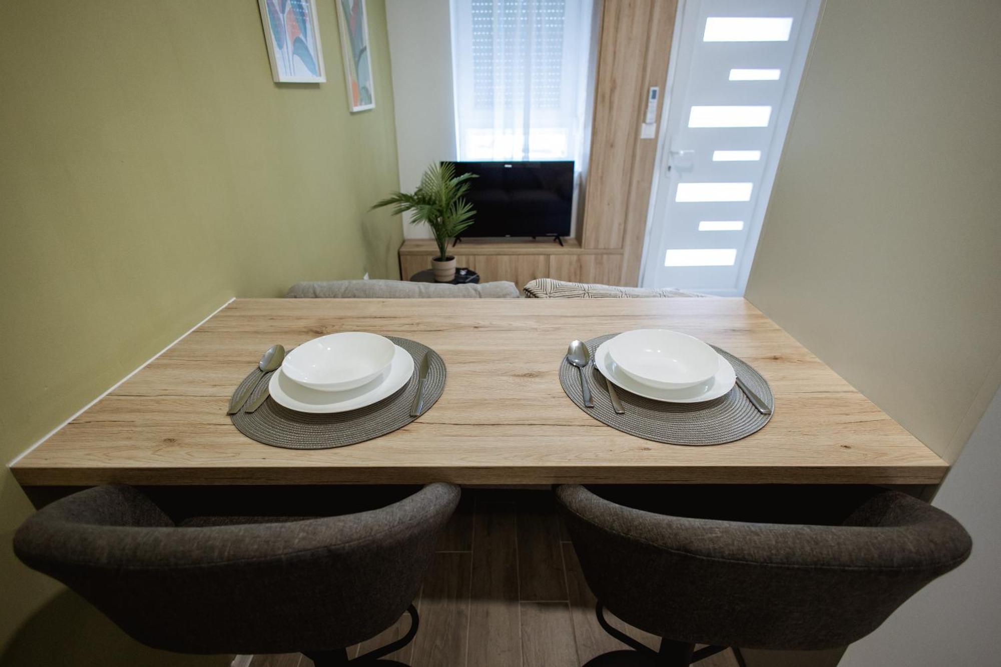 Cozy Studio Apartment In Osijek - Self Check In Екстериор снимка